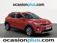 Usado Kia Stonic 101 CV (74 kW) 2024 Rojo SUV