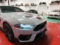 Usado Ford Mustang 290 CV (213 kW) 2018 Gris / plata Coupe