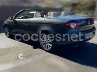 Usado VW Eos 160 CV (117 kW) 2011 Gris / plata Descapotable