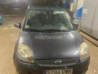 Usado Ford Fiesta Ambiente 68 CV (50 kW) 2006 Negro Utilitario