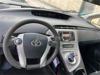 Usado Toyota Prius Executive 136 CV (100 kW) 2014 Blanco Berlina