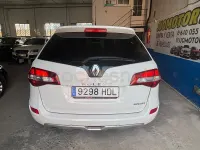 Usado Renault Koleos Bose Edition 150 CV (110 kW) 2012 Blanco SUV