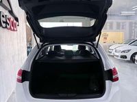 Usado Peugeot 308 SW Style 131 CV (96 kW) 2020 Blanco Familiar