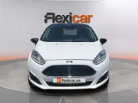 Usado Ford Fiesta Active 86 CV (63 kW) 2017 Blanco Utilitario