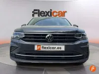Usado VW Tiguan Life 150 CV (110 kW) 2022 Azul SUV
