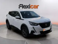 Usado Peugeot 2008 Active 110 CV (80 kW) 2021 Blanco SUV