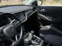 Usado Opel Grandland X Edition 131 CV (96 kW) 2020 Gris SUV