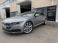 Usado VW Arteon Elegance 150 CV (110 kW) 2019 Gris / plata Utilitario