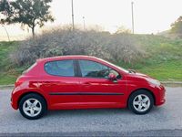 Usado Peugeot 207 95 CV (69 kW) 2010 Rojo Berlina