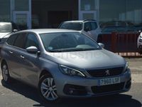 Usado Peugeot 308 SW Active 131 CV (96 kW) 2021 Gris / plata Familiar