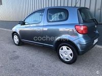 Usado Toyota Yaris T3 87 CV (63 kW) 2005 Gris / plata Berlina
