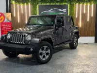 Usado Jeep Wrangler Unlimited Sahara 200 CV (147 kW) 2017 Gris / plata SUV
