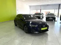 Usado Audi A3 e-tron S-Line 116 CV (85 kW) 2024 Azul Utilitario