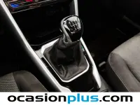 Usado VW T-Roc Life 110 CV (80 kW) 2022 Negro SUV