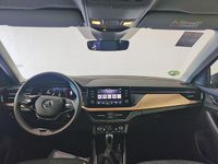 Usado Skoda Scala Selection 115 CV (84 kW) 2025 Gris plata Utilitario