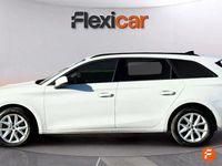 Usado Seat Leon Style 115 CV (84 kW) 2021 Blanco Familiar