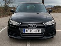 usado Audi A1 Sportback Attraction 1.4 TDI ultra 66 kW (90 CV) S tronic