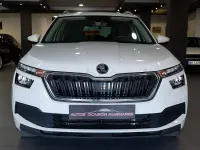 Usado Skoda Kamiq Ambition 110 CV (80 kW) 2023 Blanco SUV
