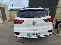 Usado MG ZS Luxury 111 CV (81 kW) 2023 Blanco SUV