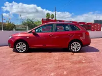 Usado Seat Ibiza ST Ecomotive 75 CV (55 kW) 2011 Rojo Familiar