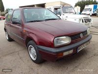 Usado VW Golf 90 CV (66 kW) 1994 Granate Coupe