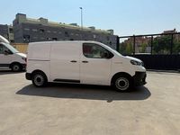 Usado Toyota Proace 100 kW (136 CV) 2022 Blanco Monovolumen