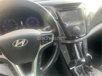 Usado Hyundai i40 Style 136 CV (100 kW) 2014 Gris / plata Berlina