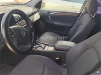 Usado Mercedes C270 Elegance 170 CV (125 kW) 2002 Blanco Berlina