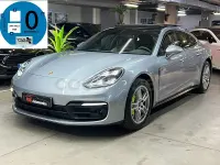 Usado Porsche Panamera 4 Executive 462 CV (339 kW) 2021 Gris / plata Berlina