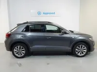 Usado VW T-Roc Advance 110 CV (80 kW) 2022 Gris SUV