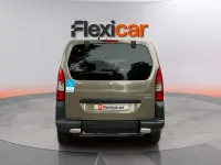 Usado Peugeot Partner 99 CV (72 kW) 2017 Marrón