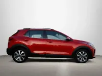 Usado Kia Stonic 100 CV (73 kW) 2024 Rojo SUV