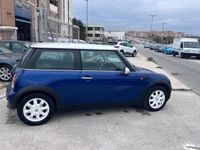 Usado Mini ONE 90 CV (66 kW) 2003 Utilitario
