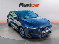 Usado Ford Focus ST-Line 155 CV (114 kW) 2023 Negro Berlina