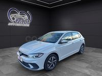 Usado VW Polo Life 95 CV (69 kW) 2023 Beige Utilitario