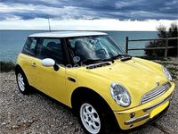 Usado Mini Cooper 115 CV (84 kW) 2002 Amarillo Utilitario