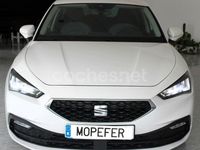 Usado Seat Leon Style 130 CV (95 kW) 2022 Blanco Berlina
