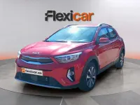 Usado Kia Stonic 101 CV (74 kW) 2024 Rojo SUV