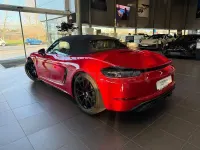 Usado Porsche 718 400 CV (294 kW) 2024 Rojo Descapotable