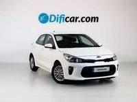 Usado Kia Rio 121 CV (88 kW) 2019 Blanco Berlina