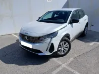 Usado Peugeot 3008 Active 130 CV (95 kW) 2022 Blanco SUV