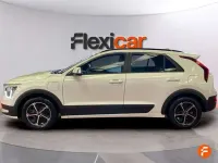 Usado Kia Niro 141 CV (103 kW) 2023 Blanco SUV