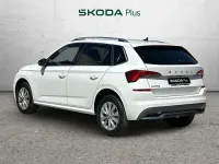 Usado Skoda Kamiq Ambition 110 CV (80 kW) 2022 Blanco SUV