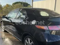 Usado Honda Civic Executive 140 CV (102 kW) 2007 Negro Berlina