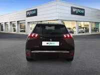 Usado Peugeot e-2008 Allure 100 kW (136 CV) 2022 Negro SUV