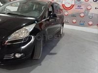 Usado Peugeot 5008 Active 115 CV (84 kW) 2013 Negro Monovolumen