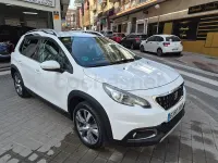 Usado Peugeot 2008 Allure 110 CV (80 kW) 2018 Blanco SUV