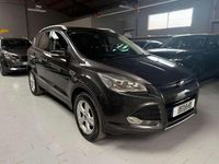 Usado Ford Kuga Trend 150 CV (110 kW) 2015 Gris SUV