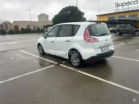 Usado Renault Scenic E-Tech 95 CV (69 kW) 2011 Blanco Monovolumen