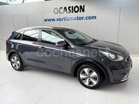 Usado Kia Niro 141 CV (103 kW) 2019 Gris / plata SUV